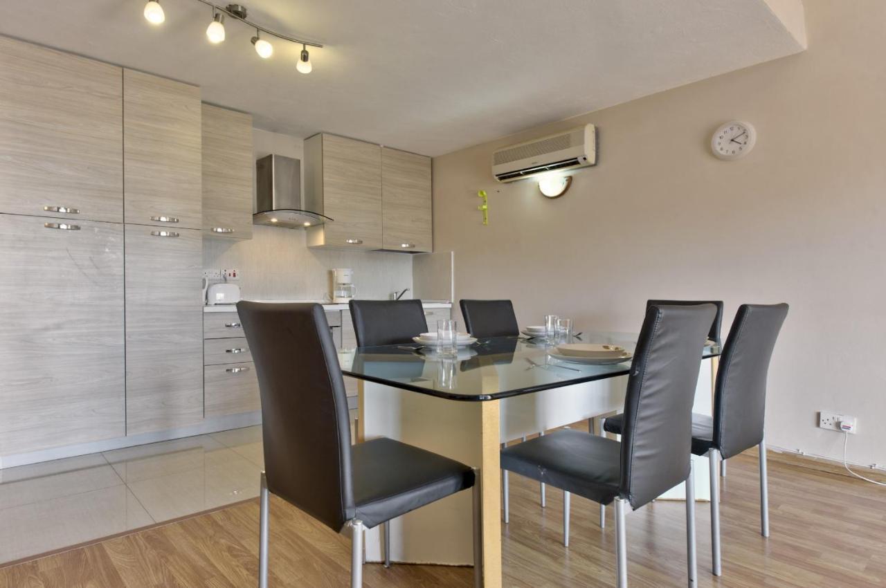 Spinola Court - Stunning Seaview Apartment & Penthouse On Spinola Bay By Shortletsmalta Saint Julian's Exterior foto