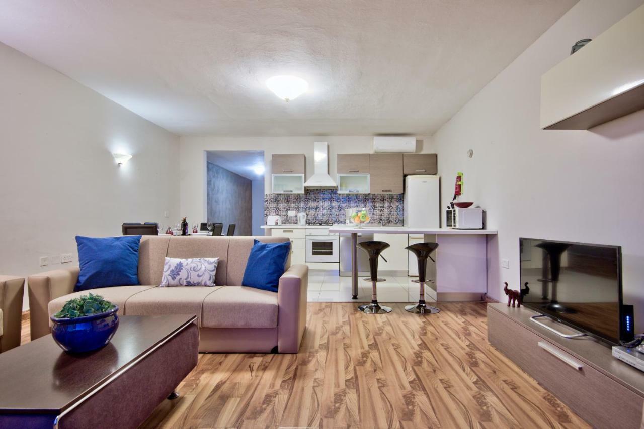 Spinola Court - Stunning Seaview Apartment & Penthouse On Spinola Bay By Shortletsmalta Saint Julian's Exterior foto